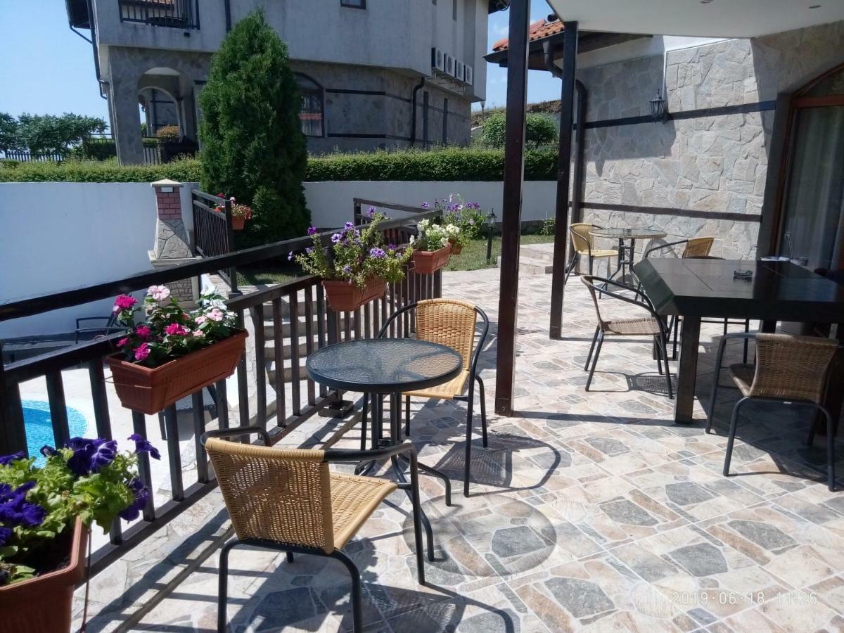Къща За Гости Мускат 2 Aheloy Exterior photo